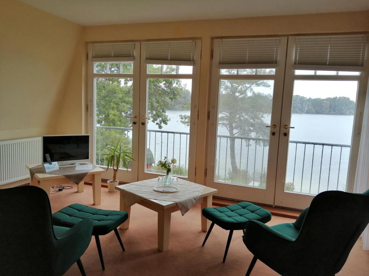 Hotel Faehrhaus Niederkleveez Bosdorf  Екстер'єр фото