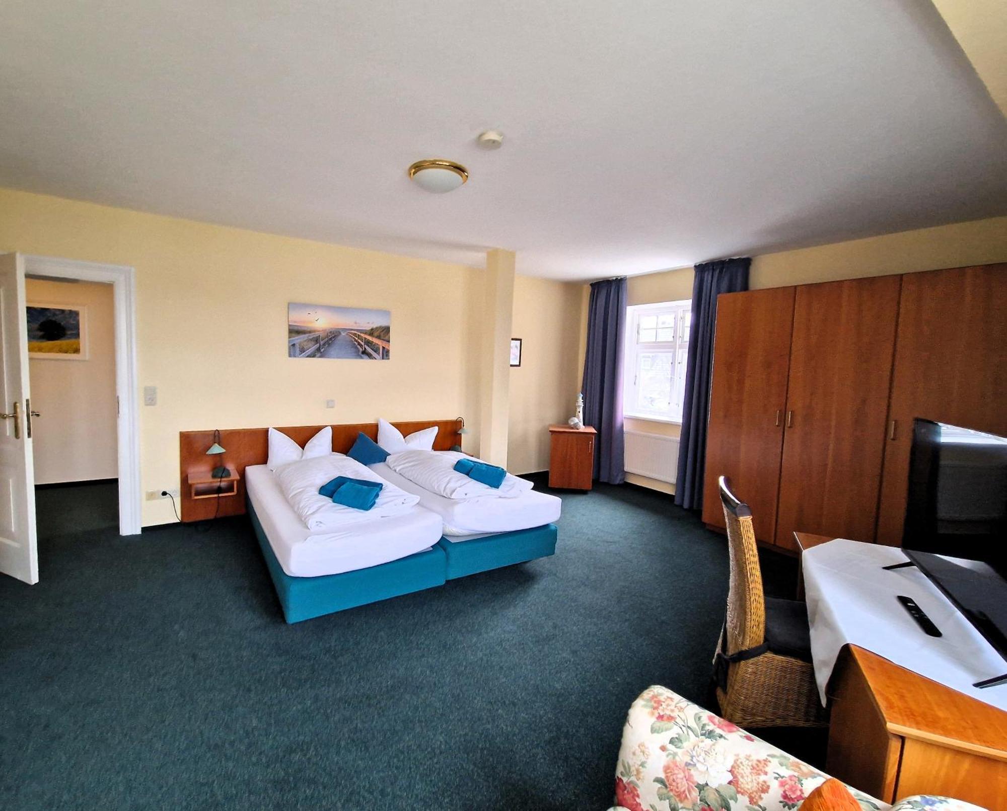 Hotel Faehrhaus Niederkleveez Bosdorf  Екстер'єр фото