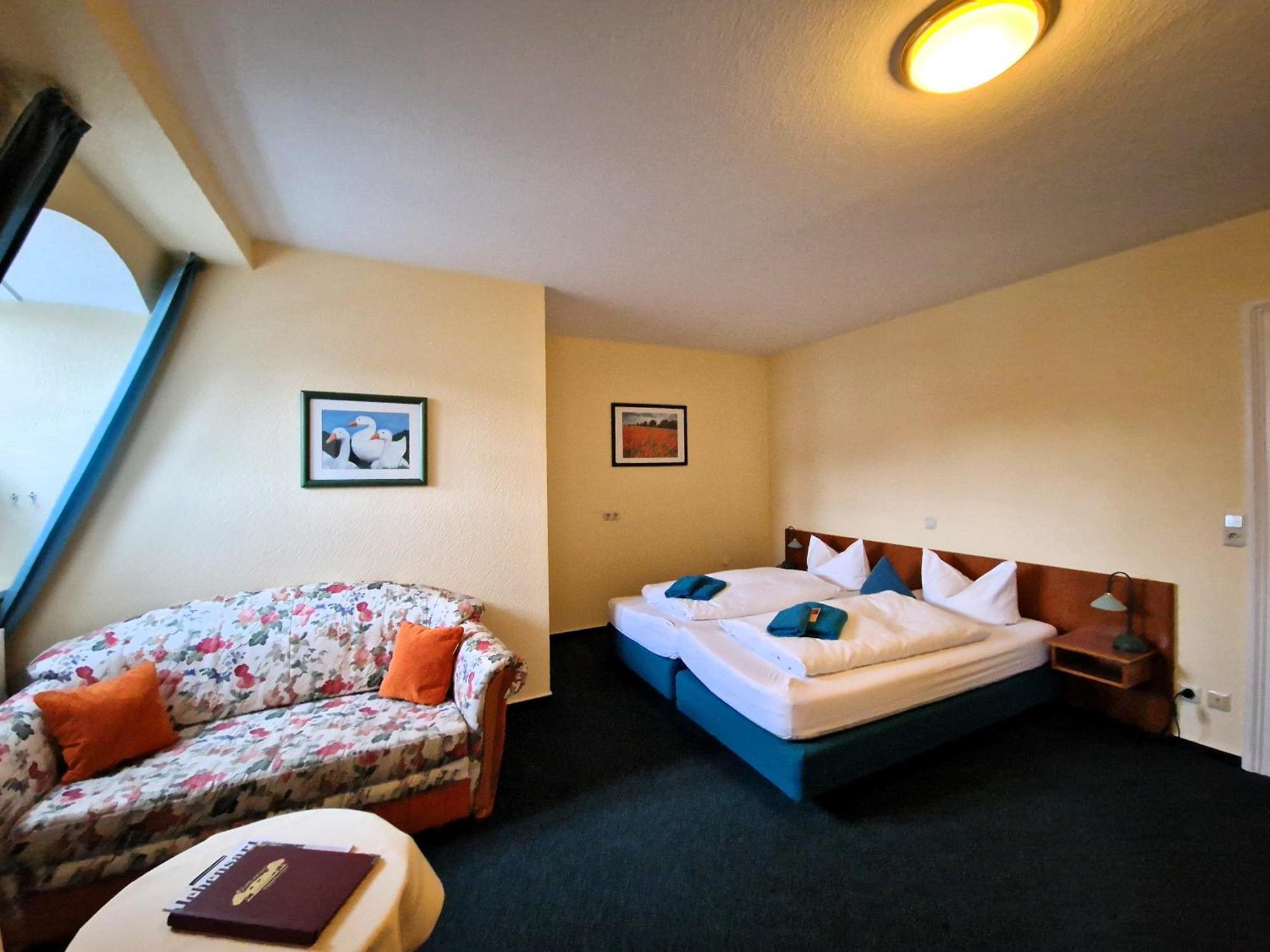 Hotel Faehrhaus Niederkleveez Bosdorf  Екстер'єр фото
