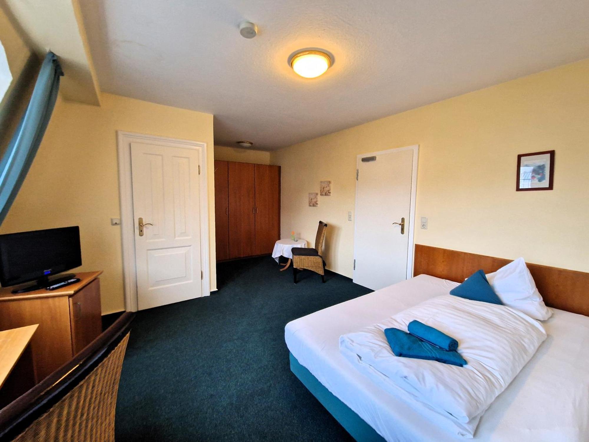 Hotel Faehrhaus Niederkleveez Bosdorf  Екстер'єр фото