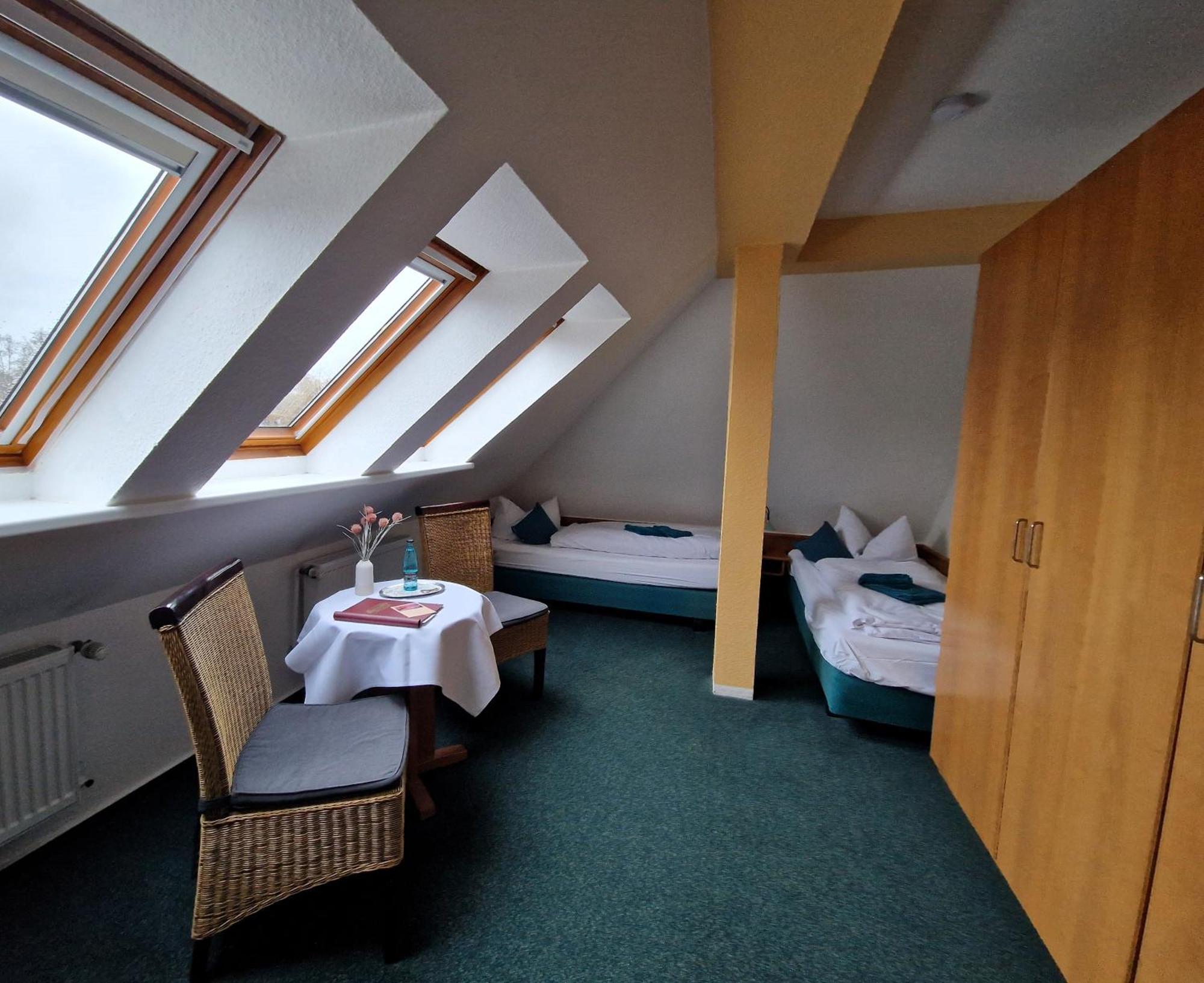 Hotel Faehrhaus Niederkleveez Bosdorf  Екстер'єр фото